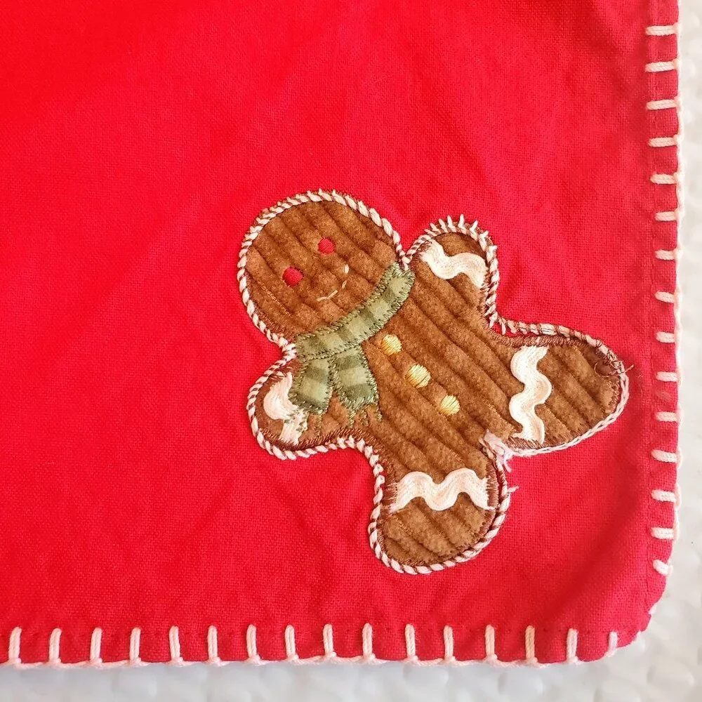 Vtg Christmas Tablecloth 36x36